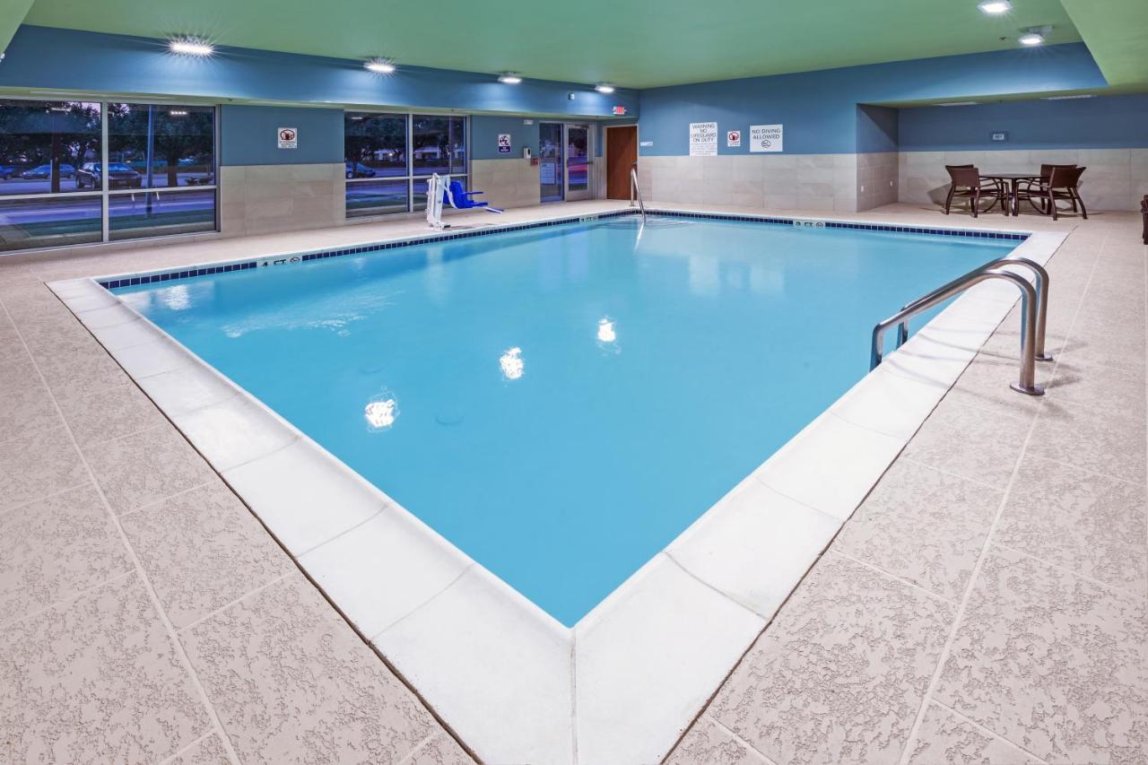 Holiday Inn Express & Suites - Stafford Nw - Sugar Land By Ihg Dış mekan fotoğraf